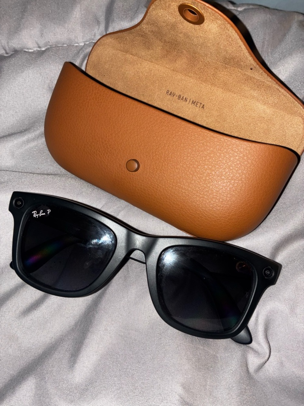 Gen 1 META Ray-Ban Black Wayfarer Sunglasses with Brown Leather Case